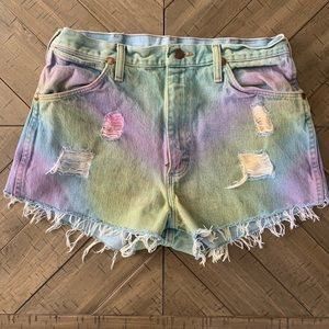 Women’s Wrangler High-Waisted Shorts
